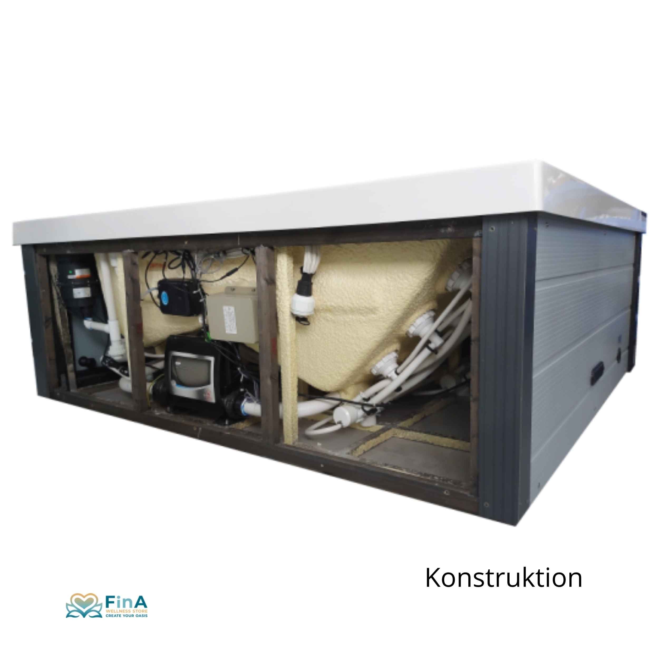 Innenansicht der technischen Konstruktion des JJSPA Alpha 9041 – Isolierung, Pumpe und Leitungen sichtbar