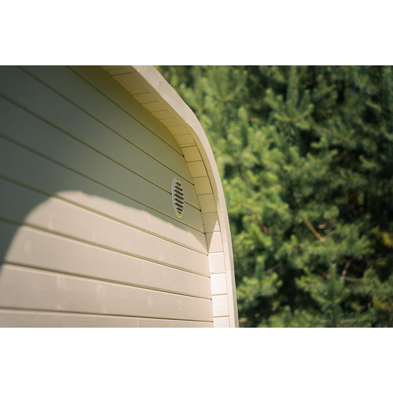 Detailansicht der Seitenwand der Celsium Ula Mini Sauna in Beige mit integrierter Lüftungsöffnung – hochwertige Verarbeitung und durchdachtes Design