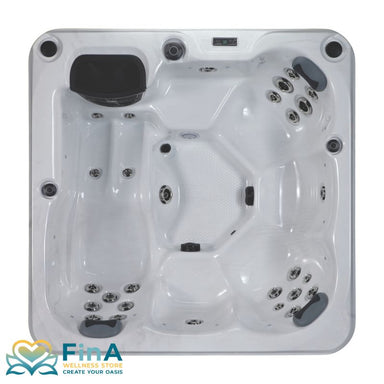 FinA Lumari Whirlpool Draufsicht – großzügiger Innenraum mit 6 ergonomischen Plätzen und 28 Massagedüsen