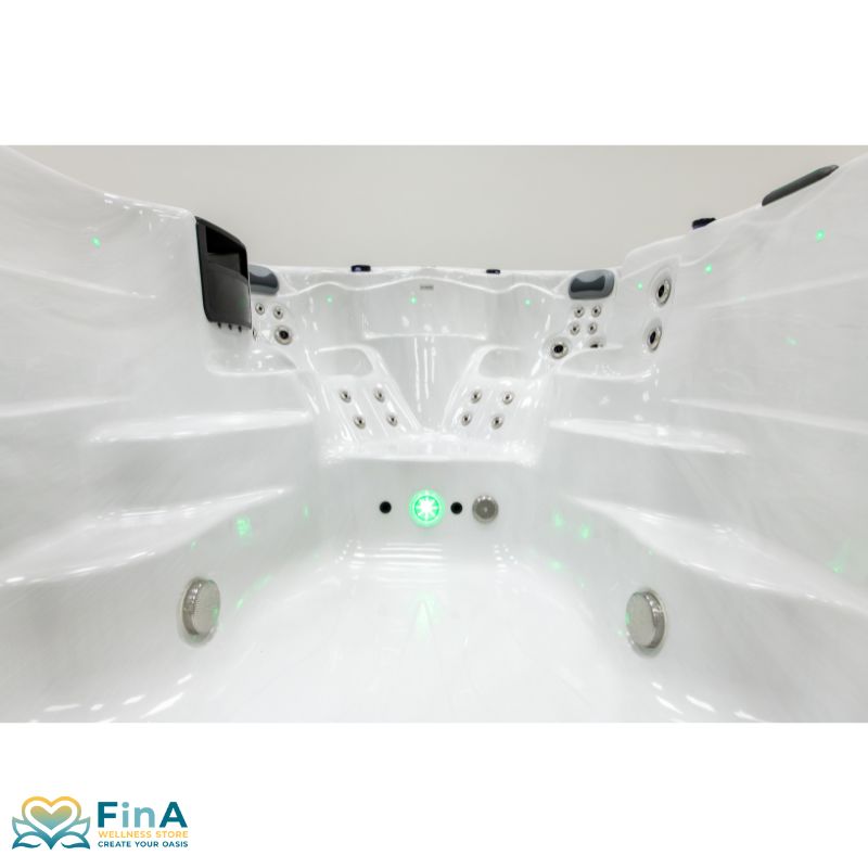 FinA Wellness FinA Orel Swim Spa für 4 Personen