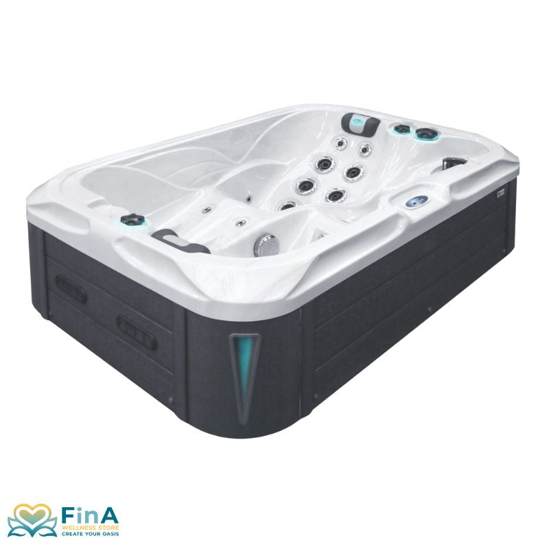 Alt-Text: Seitenansicht des Passion Spas Indulgence Whirlpools mit klarer Linienführung, LED-Akzenten und anthrazitfarbener Außenverkleidung.