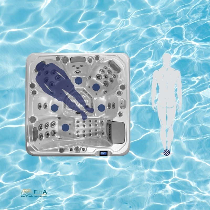 Whirlpool JJSPA Alpha 816 von oben in blauem Wasser mit Größenvergleich einer Person, zeigt Sitzplätze und Massage-Düsen für 7 Personen