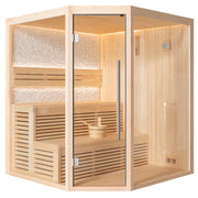 Moderne Sauna aus hellem Pinienholz mit Glastür, zwei Holzbänken und Saunaofen, kompakte Eckausführung für den Innenbereich
