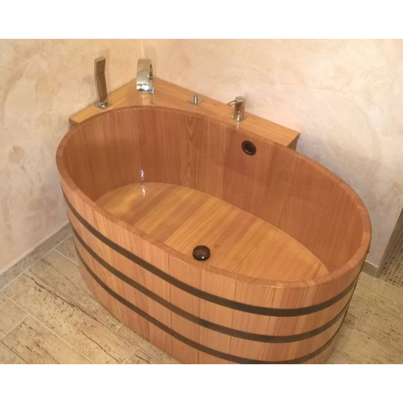 Freistehende Blumenberg Holzbadewanne aus Lärche mit transparenter Hygieneversiegelung