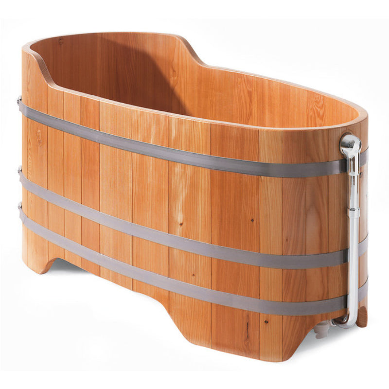 Blumenberg Badewanne aus Lärche mit außenliegendem Wasserüberlauf aus verchromtem Messing