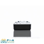 Frontansicht des FinA Fluxera Outdoor Whirlpools mit edler grauer Seitenverkleidung und kompaktem Design
