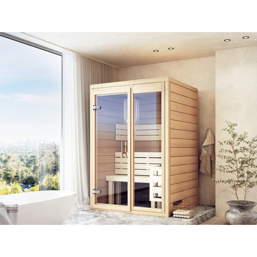 Finnische Holz-Sauna FinA Wellness Frieda Mini mit Glastür in modernem Badezimmer mit Panoramafenster und Stadtblick