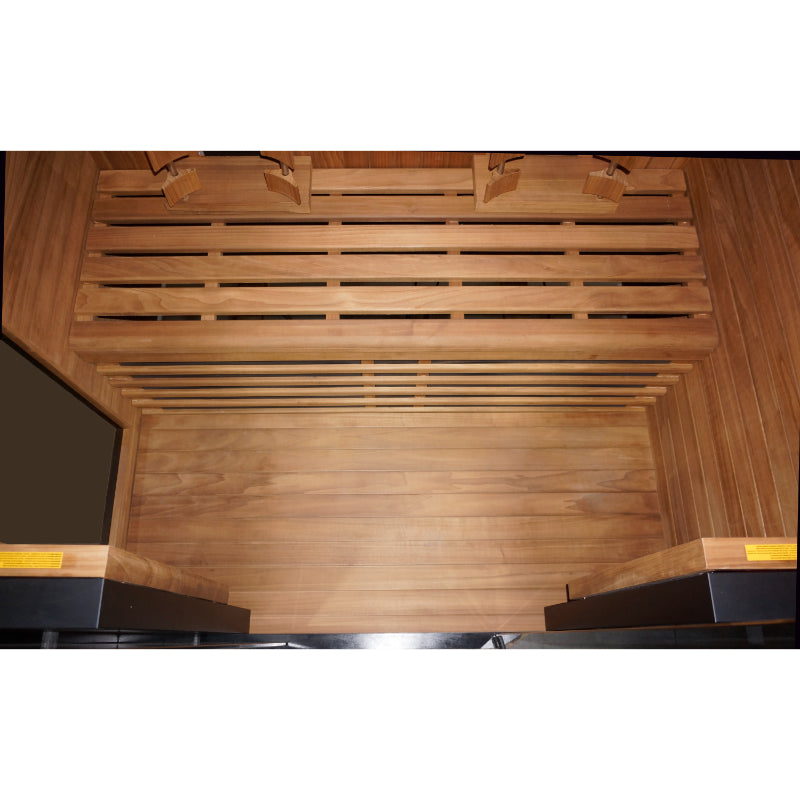 Innenansicht der Hekla IR 160 Infrarotsauna mit Holzausstattung, Sitzfläche und Infrarotstrahler-Panels an der Decke