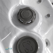 Seitenverkleidung des Luxus-Whirlpools Alpha 723 mit stilvollem Design für Garten oder Terrasse