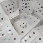 Draufsicht auf Whirlpool JJSPA Alpha 823 – 6-Sitzer Spa mit vielfältigen Massagedüsen und LED-Beleuchtung