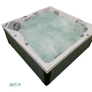 Luxus Whirlpool JJSPA Alpha 923 mit ergonomischen Liegeflächen und zahlreichen Massagedüsen