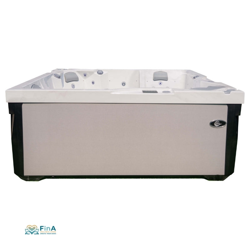 Sprudelnder Whirlpool JJSPA Alpha 923 in Betrieb – leistungsstarke Wasserzirkulation im Einsatz