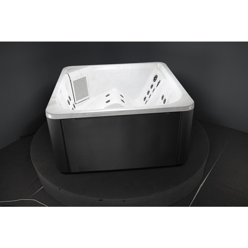 Novitek S-1 Outdoor Whirlpool weiß mit schwarzer Verkleidung, Massagedüsen und Filtration sichtbar