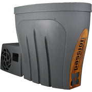 Passion Revive Pro Eisbad in Grau mit integriertem schwarzem Chiller-Aggregat und orangefarbenem Bedienfeld an der Seite