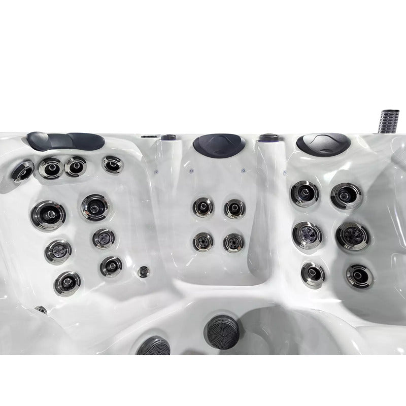  Voll ausgestatteter Whirlpoolbereich mit Nackenkissen, Düsen und LED-Elementen – ideale Kombination aus Design & Funktion