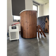 Polar Spa Standart  Eisbad aus Thermoholz mit externem Chiller im Innenbereich