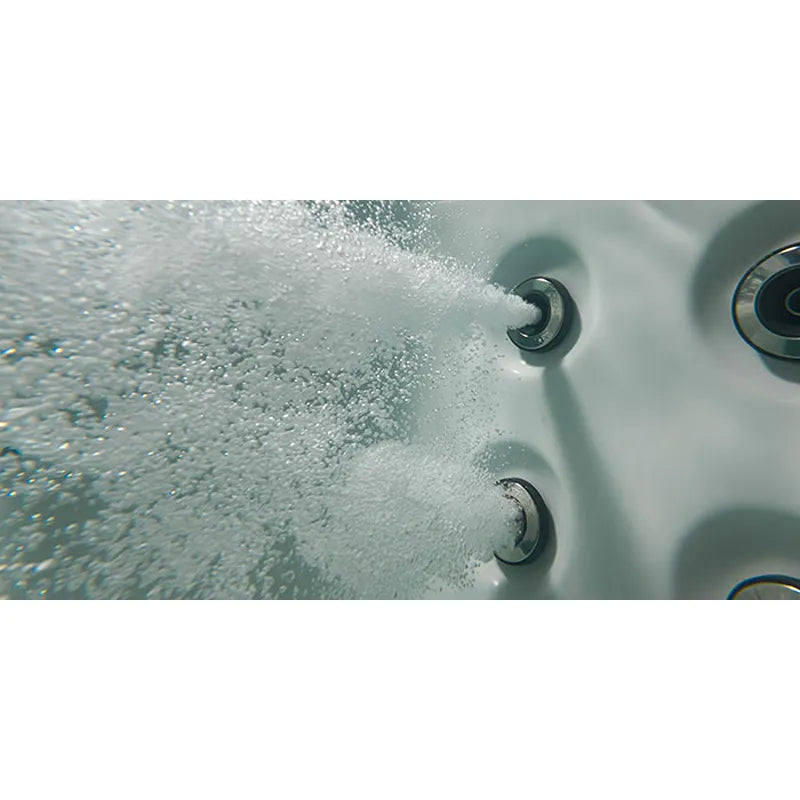 AWT Außenwhirlpool IN-801 eco Sterling Silver 200x200 Düsen mit sprudelndem Wasser