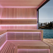 AWT THE CUBE X5-R Hemlock 235x235 Gartensauna Innenraum mit Holzbänken und LED-Beleuchtung