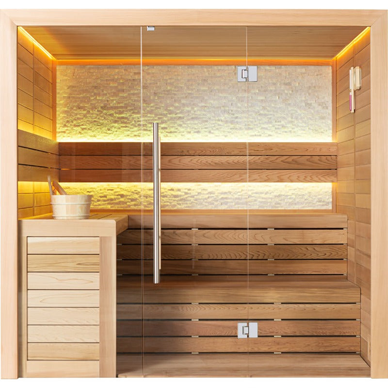 Innenansicht der AWT E1602B Sauna aus roter Zeder mit Glasfront, Holzliegen und warmer indirekter LED-Beleuchtung