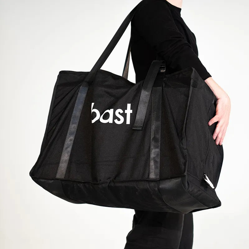 Bast Björk Basic Saunazelt Pop-up Sauna Transporttasche in Schwarz mit Griffen