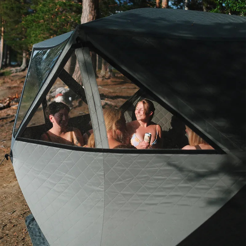 Bast Näver Deluxe Zeltsauna mit zwei Personen im Wald, tragbare Gartensauna für 2-6 Personen