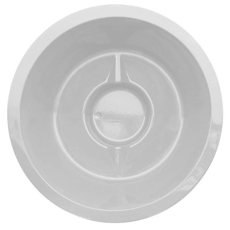 Innenansicht Benas Ex Hot Tub – Acryleinsatz in elegantem Weiß mit runder Sitzfläche