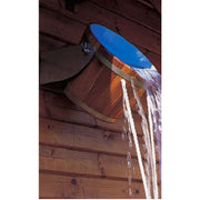 Blumenberg Eimer-Schwalldusche aus Kambala im Outdoor-Einsatz mit starkem Wasserguss