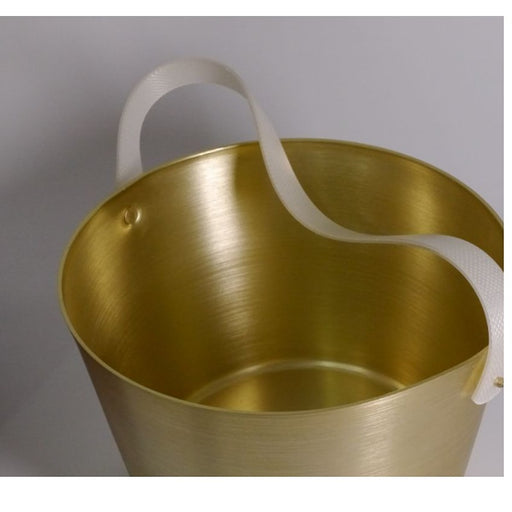 Blumenberg Sauna-Aufgusseimer aus Metall mit goldfarbener Innenfläche und Textilgriff