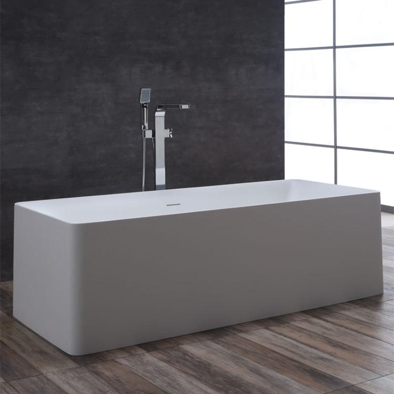 EAGO AWT StoneArt BS-509 freistehende Mineralguss Badewanne in Weiß mit moderner Armatur in elegantem Badezimmer