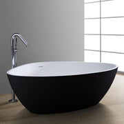 Freistehende Mineralguss Badewanne EAGO AWT StoneArt BS-533 in Schwarz-Weiß mit ovaler Form und moderner Standarmatur in poliertem Chrom