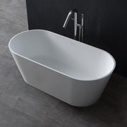 Freistehende Mineralguss Badewanne EAGO AWT StoneArt BS-553 in Weiß mit ovaler Form und Standarmatur in Chrom auf Betonboden