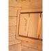 Detailaufnahme einer integrierten Holzbeleuchtung mit Celsium Logo im Innenraum einer Sauna
