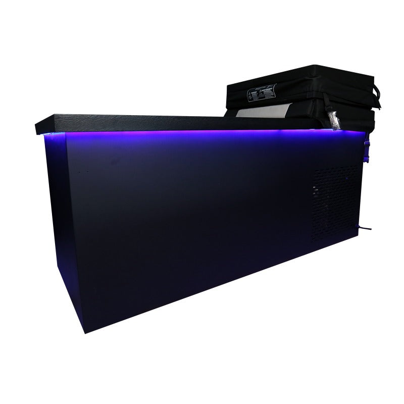 Chill Tubs Obsidian V2 – linke Seitenansicht mit stilvoller LED-Ambientebeleuchtung in Violett