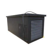 Chill Tubs Obsidian V2 – Seitenansicht mit integrierter Lüftung und technischer Einheit