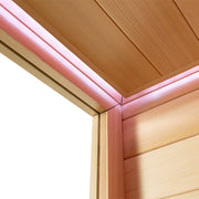 Detail der Decke mit rosa LED-Licht in der EAGO E1603B Sauna