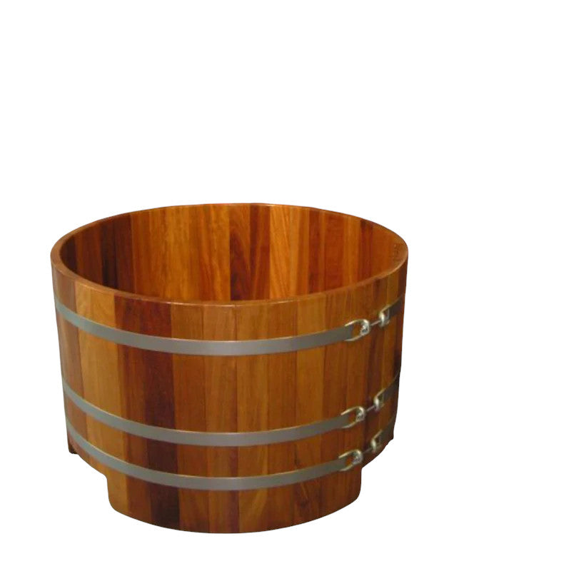  Eisbad aus Holz in einem Tiny House Badezimmer – hochwertig, minimalistisch und platzoptimiert