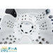 Innenraum des FinA Luno Outdoor Whirlpools mit 79 Massagedüsen, ergonomischer Sitzanordnung und zentraler Liegefläche – designed für ganzheitliche Hydrotherapie.
