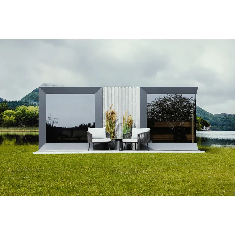 Genevas St. Moritz Modular Sauna Shower mit weißen Sitzbereichen in Seenlandschaft