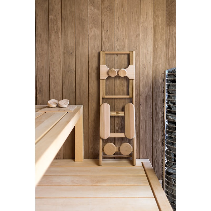 Halu Sauna-Rückenlehne High aus Zedernholz – stehende Ansicht mit ergonomischer Polsterung