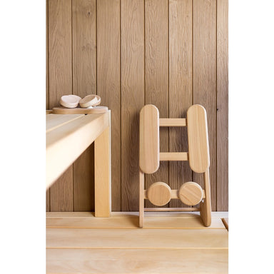 Halu Backrest Low in Red Cedar – ergonomische Rückenlehne in finnischer Sauna