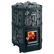 Harvia Legend 240 Saunaofen mit schwarzem Metallgehäuse, sichtbarem Feuer in der Brennkammer und grauem Saunasteinbelag oben auf dem Ofen.
