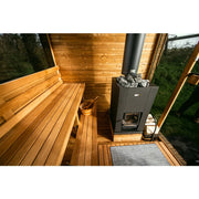 Hekla Cube 160/210/250 Gartensauna mit Holzbank, schwarzem Ofen und Kiefernholzwänden im Garten