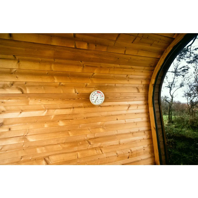 Hekla Cube 160/210/250 Gartensauna mit Thermometer, Holzverkleidung und Gartensicht