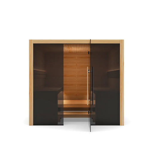 Hekla Traditional 220 Innensauna mit Holzrahmen, schwarzen Glastüren und Holzinnenraum für 6 Personen