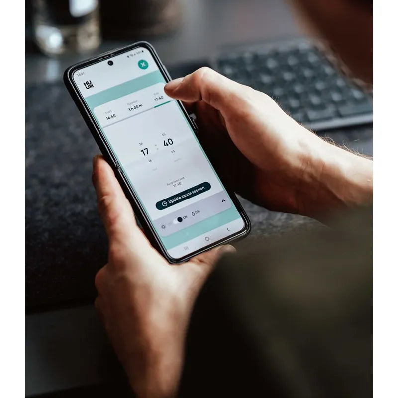 Huum Core Black Saunaofen Steuerung via Smartphone-App mit Temperaturregelung und Echtzeit-Überwachung