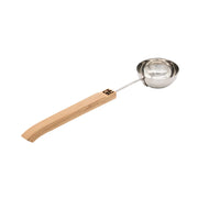 HUUM Kopfstütze aus Holz mit ergonomischem Holzgriff und Metallschöpfer für die Sauna