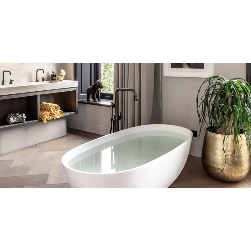 JEE-O cone Standarmatur in modernem Badezimmer mit freistehender Badewanne