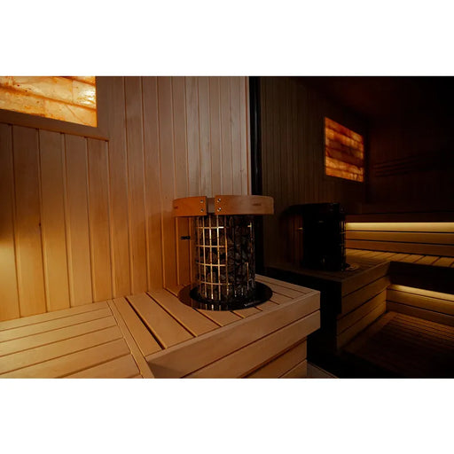 Fenris Gartensauna - Designsauna von KOBA mit Holzbank und Saunaofen im Innenraum