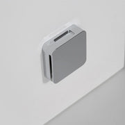 Wandmontierte Dampfgenerator-Einheit in Grau und Weiß mit Bedienfeld und Lüftungsschlitzen für die EAGO AWT LD211F15 Dampfdusche