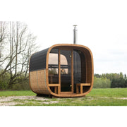 Leil Dice Comfy Gartensauna 4 Personen 2 Räume von Leil Saunas im Garten mit Holzverkleidung und Glasfront
